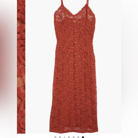 - Open Edit
Lace midi nightgown fitted size M Rust color - Picture 1 of 13